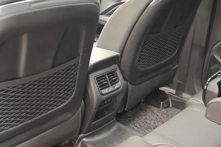 Used Geely Auto Monjaro New Energy 2019 Updated 400T YAOXINGER Pure Electric Range of 56 KM Interior 15