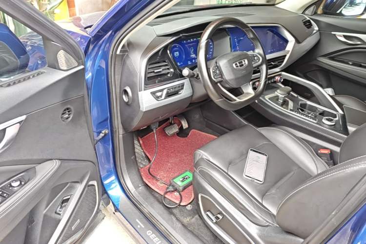 Used Geely Auto Monjaro New Energy 2019 400T YAOXINGZHE Pure Electric Range 80 KM Driver Seat