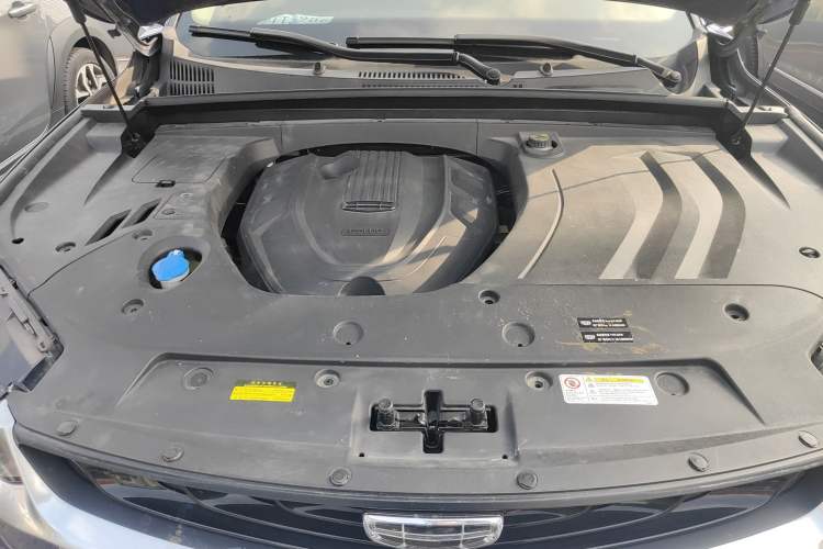 Used Geely Auto Monjaro New Energy 2019 400T YAOXINGZHE Pure Electric Range 80 KM Engine Bay