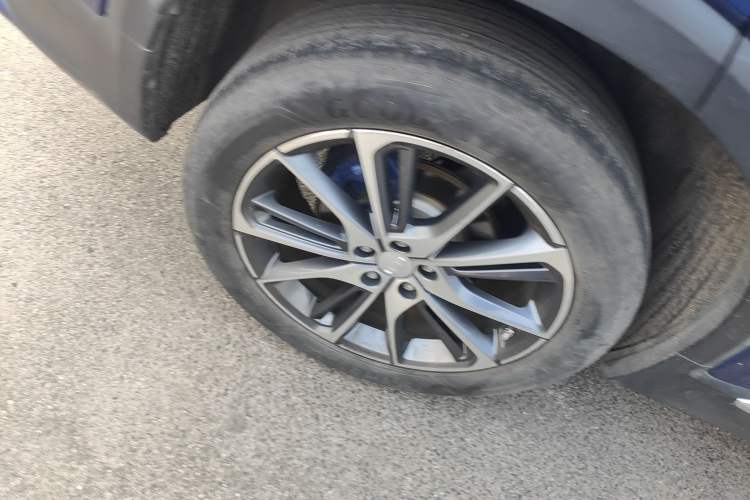 Used Geely Auto Monjaro New Energy 2019 400T YAOXINGZHE Pure Electric Range 80 KM Exterior 5