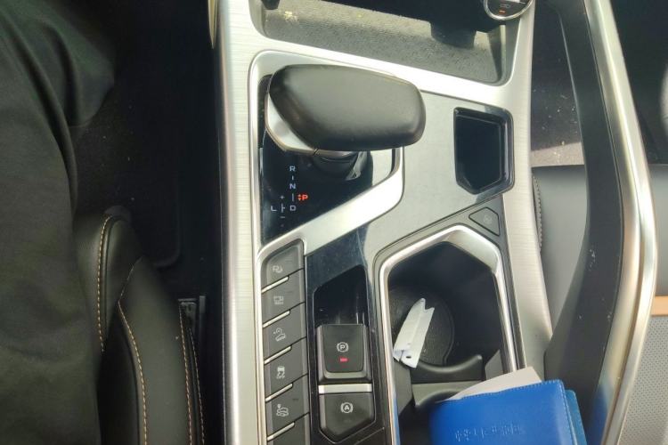 Used Geely Auto Monjaro New Energy 2019 400T Yuxingzhe Pure Electric Range 80 km Gear Lever
