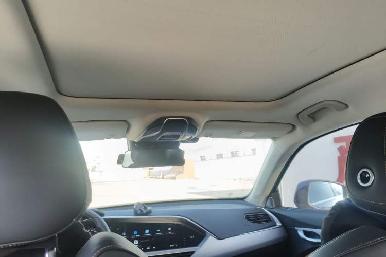 Used Geely Auto Monjaro New Energy 2019 Updated Version 400T Yuxingzhe Pure Electric Range of 80 KM Headliner