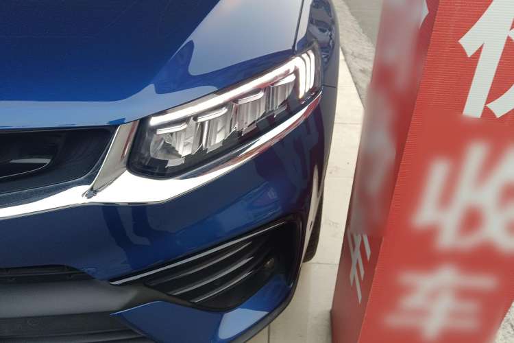 Used Geely Auto Monjaro New Energy 2019 Updated Version 400T Yuxingzhe Pure Electric Range of 80 KM Left Front Headlight