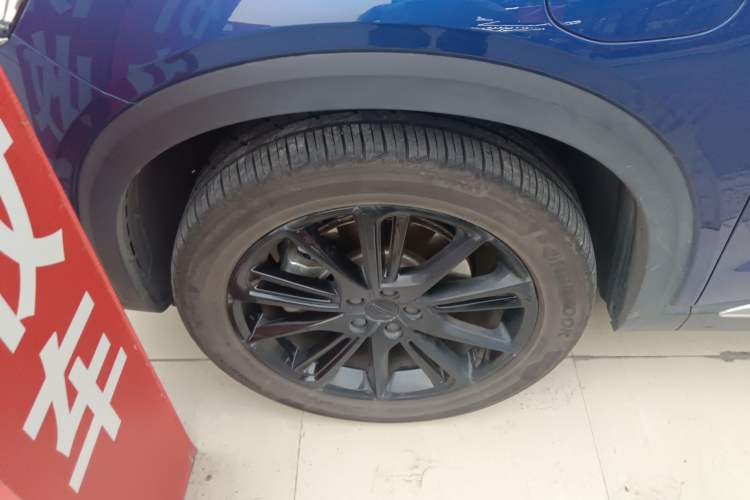 Used Geely Auto Monjaro New Energy 2019 Updated Version 400T Yuxingzhe Pure Electric Range of 80 KM Left Front Wheel Hub