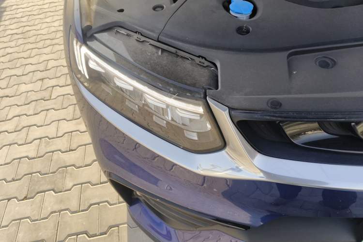 Used Geely Auto Monjaro New Energy 2019 Updated Version 400T Yuxingzhe Pure Electric Range of 80 KM Right Front Headlight