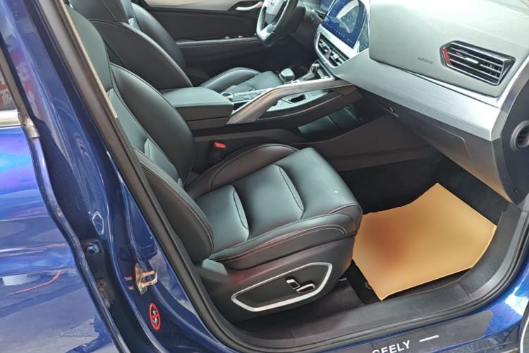 Used Geely Auto Monjaro New Energy 2019 400T YAOXINGZHE Pure Electric Range 80 KM Right Front Seat