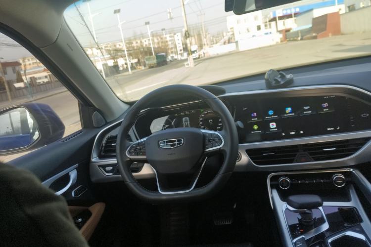 Used Geely Auto Monjaro New Energy 2019 Updated Version 400T Yuxingzhe Pure Electric Range of 80 KM Steering Wheel