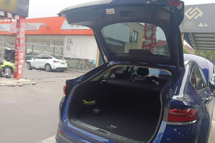 Used Geely Auto Monjaro New Energy 2019 Updated Version 400T Yuxingzhe Pure Electric Range of 80 KM Trunk