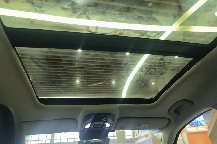 Used Geely Auto Monjaro New Energy 2019 400T Yuxingzhe Pure Electric Range 56 km Headliner