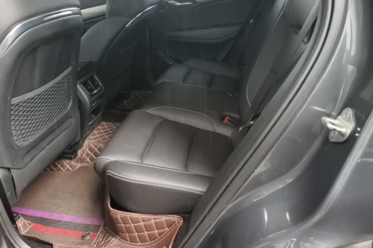 Used Geely Auto Monjaro New Energy 2019 400T YAOXINGER Pure Electric Range 56 km Interior 4