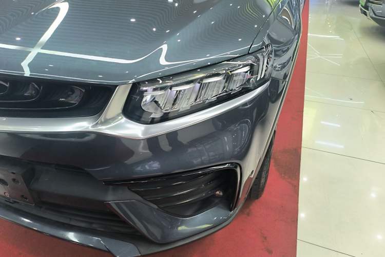 Used Geely Auto Monjaro New Energy 2019 400T Yuxingzhe Pure Electric Range 56 km Left Front Headlight