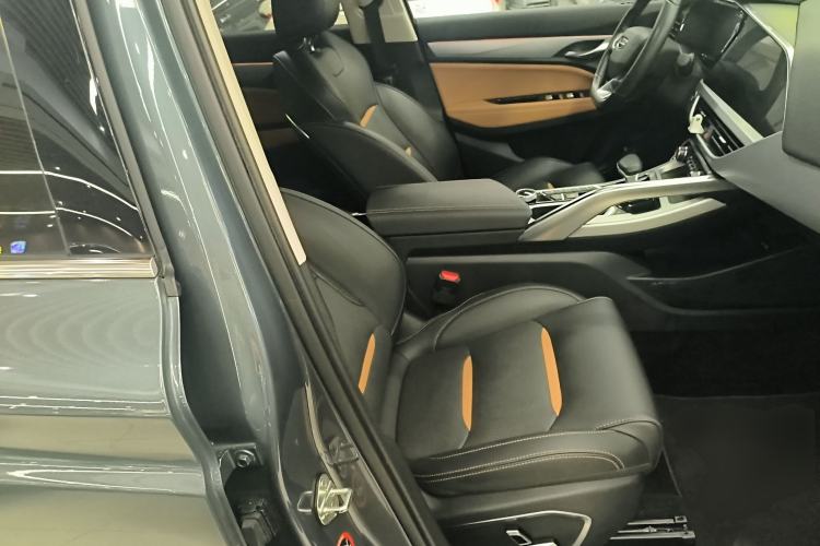 Used Geely Auto Monjaro New Energy 2019 400T Yuxingzhe Pure Electric Range 56 km Right Front Seat