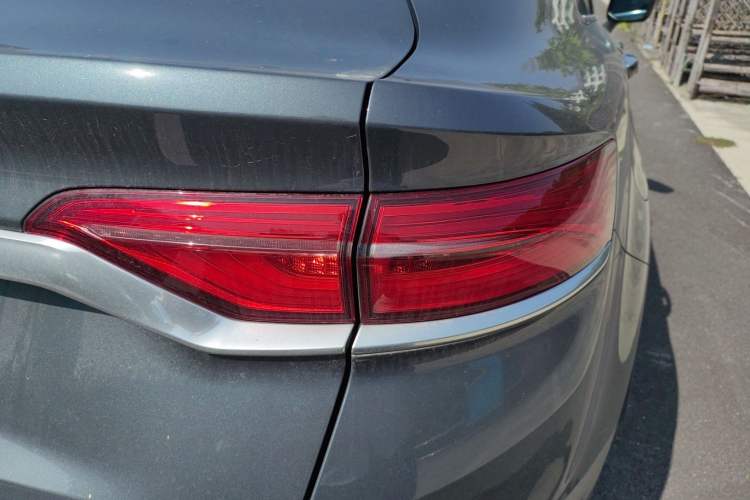 Used Geely Auto Monjaro New Energy 2019 Updated 400T YAOXINGER Pure Electric Range of 56 KM Right Rear Taillight