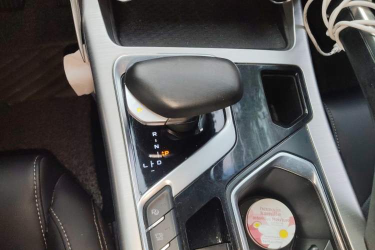 Used Geely Auto Monjaro New Energy 2019 400T Yuxingzhe Pure Electric Range 56 km Gear Lever