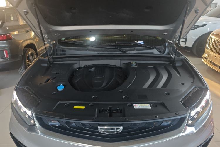 Used Geely Auto Monjaro New Energy 2019 Updated Version 400T YAOXINGER Pure Electric Range 80 KM Engine Bay