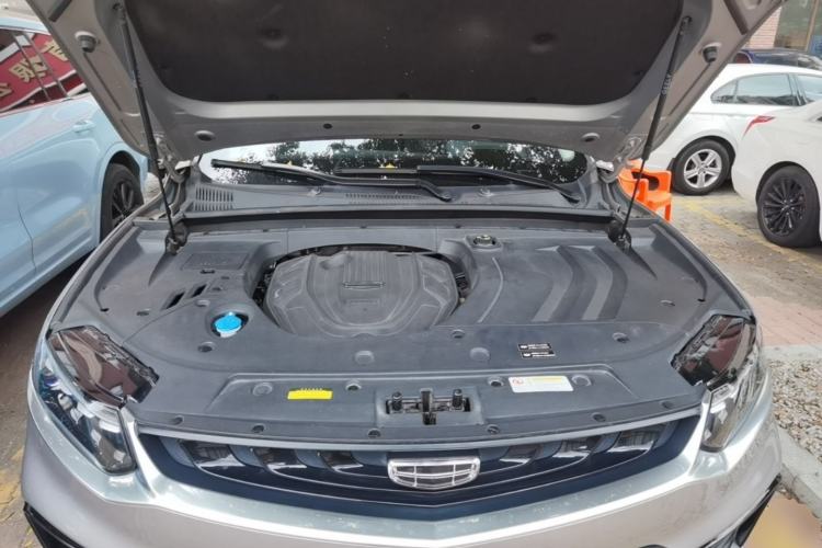 Used Geely Auto Monjaro New Energy 2019 400T YAOXINGZHE Pure Electric Range 80 KM Engine Bay