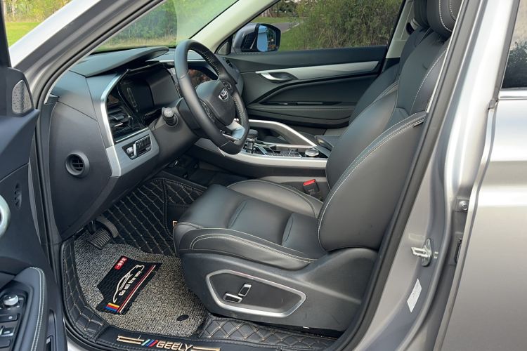 Used Geely Auto Monjaro New Energy 2019 400T YAOXINGZHE Pure Electric Range 80 KM Left Front Seat