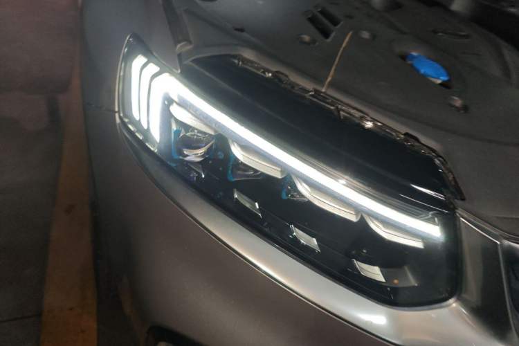 Used Geely Auto Monjaro New Energy 2019 400T YAOXINGZHE Pure Electric Range 80 KM Right Front Headlight
