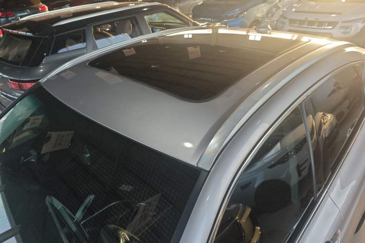 Used Geely Auto Monjaro New Energy 2019 Updated Version 400T YAOXINGER Pure Electric Range 80 KM Roof