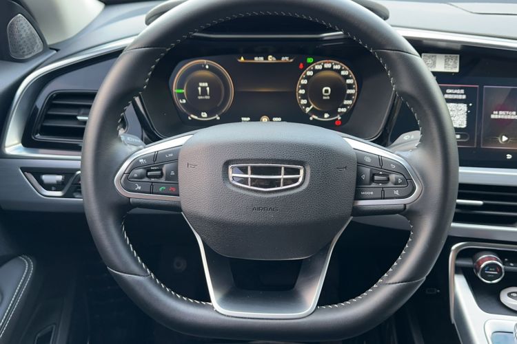 Used Geely Auto Monjaro New Energy 2019 400T YAOXINGZHE Pure Electric Range 80 KM Steering Wheel