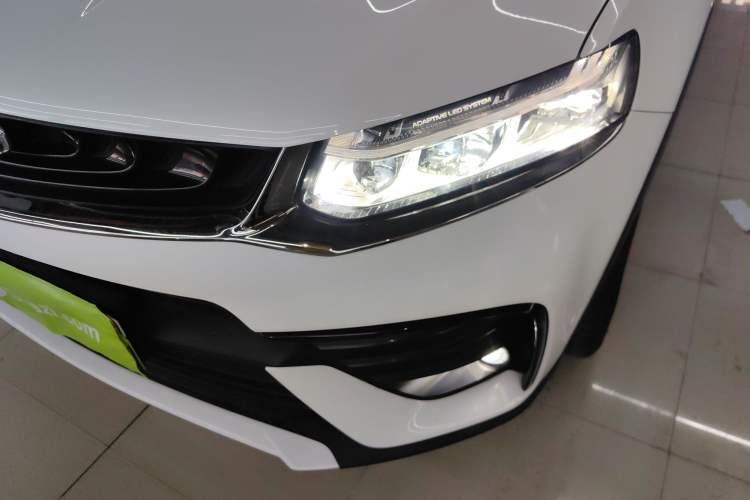 Used Geely Auto Monjaro New Energy 2019 400T Yuxingzhe Pure Electric Range 80 km Left Front Headlight