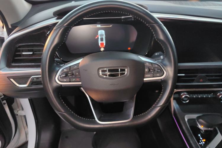 Used Geely Auto Monjaro New Energy 2019 400T Yuxingzhe Pure Electric Range 80 km Steering Wheel