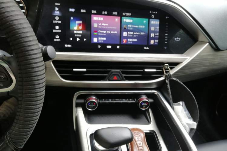 Used Geely Auto Monjaro New Energy 2021 ePro Lanxinger Pure Electric Range 56 km Audio And AC Panel