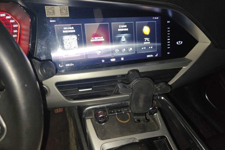 Used Geely Auto Monjaro New Energy 2021 ePro YAOXINGZHE Pure Electric Range 56 KM Audio And AC Panel
