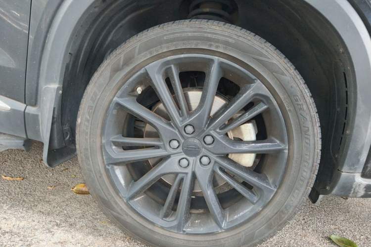 Used Geely Auto Monjaro New Energy 2021 ePro YAOXINGZHE Pure Electric Range 56 KM Right Front Wheel Hub