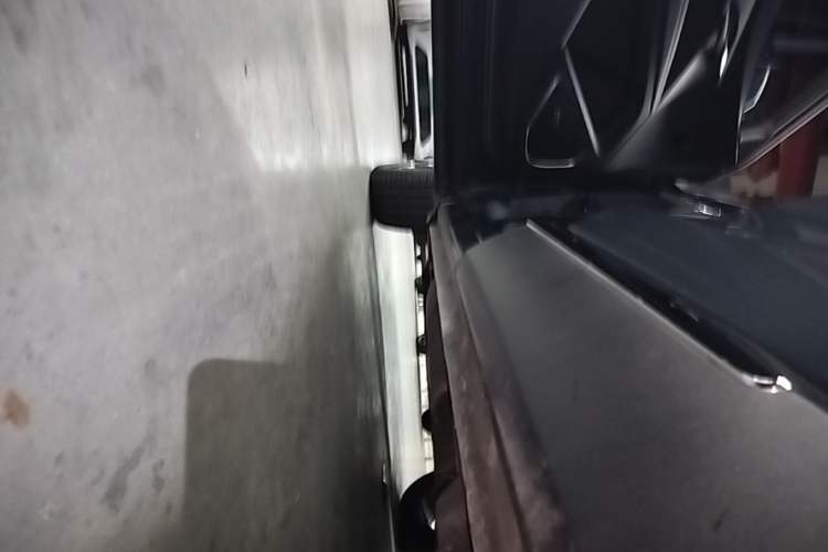 Used Geely Auto Monjaro New Energy 2021 ePro YAOXINGZHE Pure Electric Range 56 KM Left Side Sill