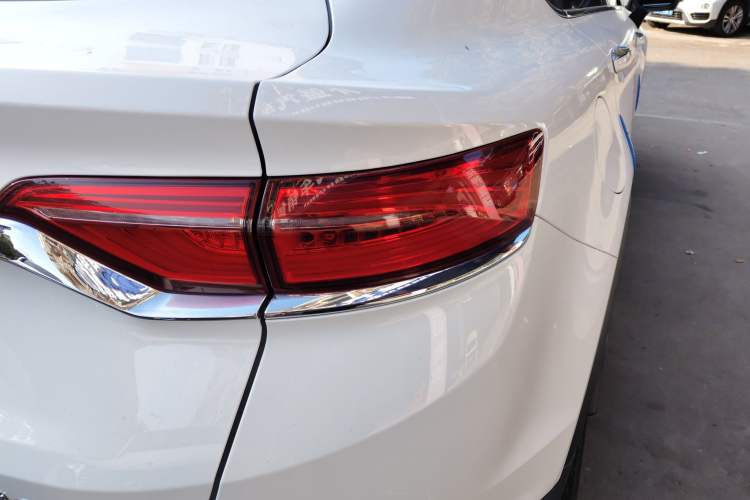 Used Geely Auto Monjaro New Energy 2021 ePro YAOXINGZHE Pure Electric Range 56 KM Right Rear Taillight