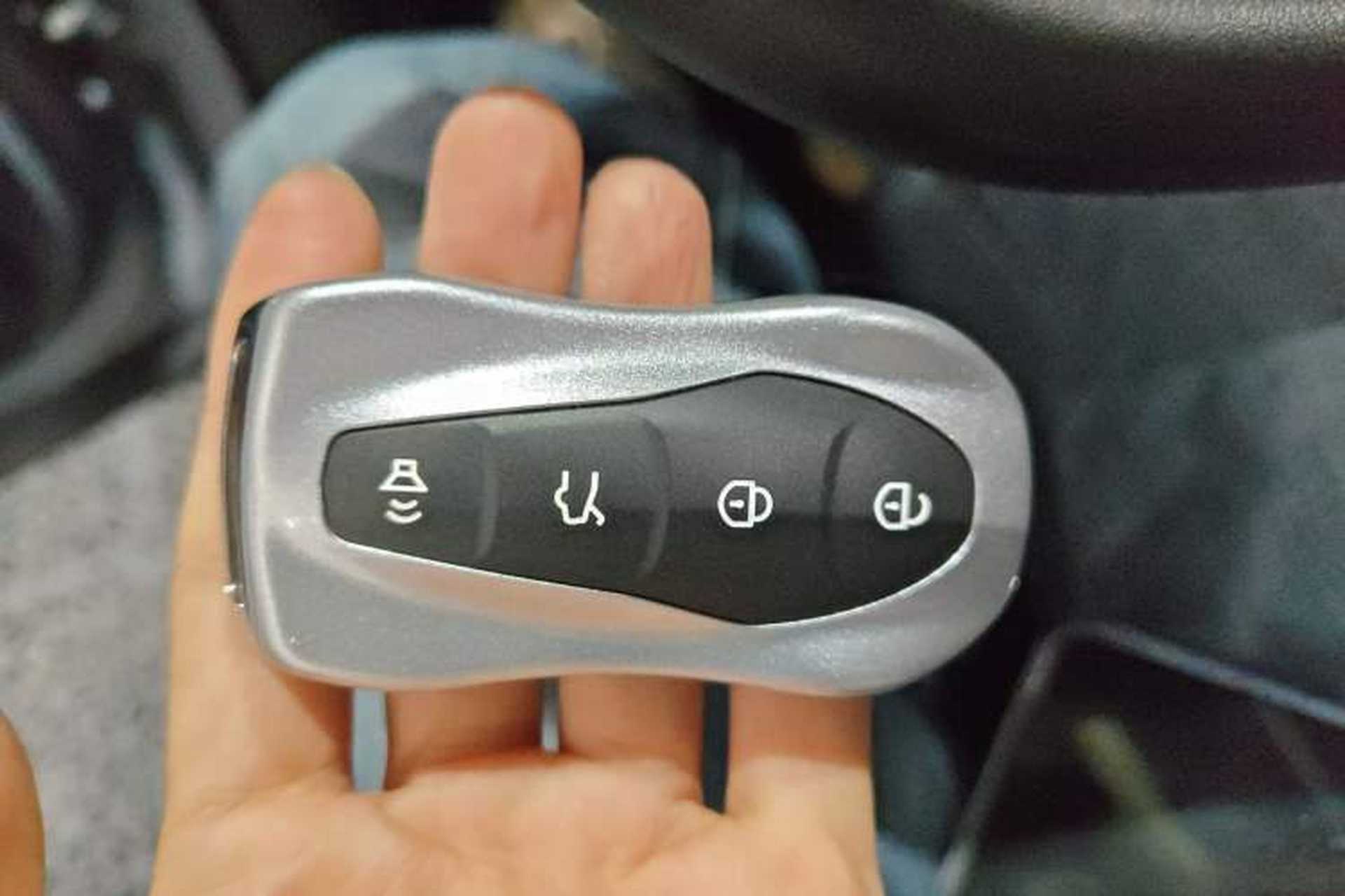 Used Geely Auto Monjaro S 2021 2.0TD DCT Two-Wheel Drive Lightning Edition Vehicle Key