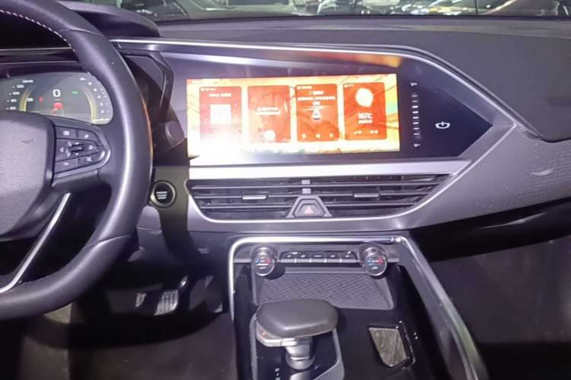 Used Geely Auto Monjaro S 2021 2.0TD DCT Two-Wheel Drive Lightning Edition Audio And AC Panel