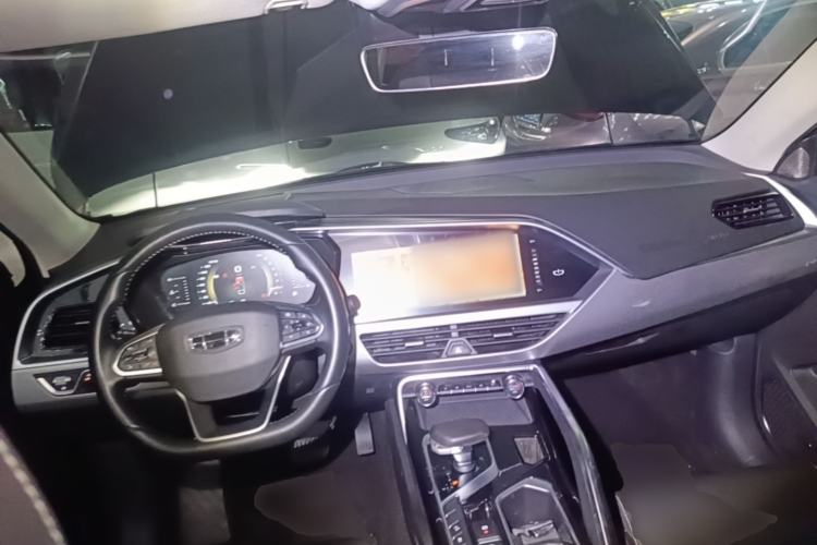 Used Geely Auto Monjaro S 2021 2.0TD DCT Two-Wheel Drive Lightning Edition Center Console