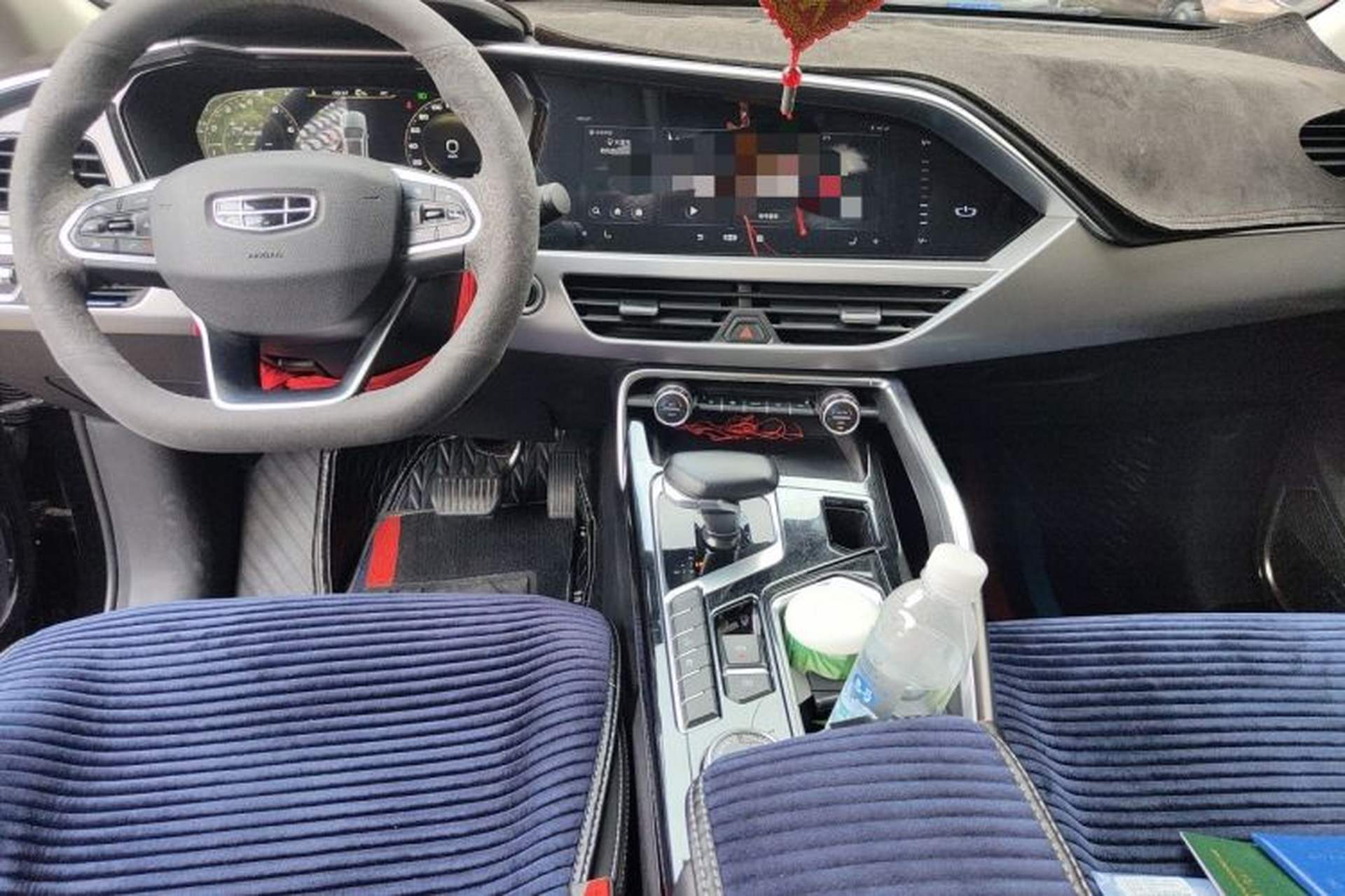 Used Geely Auto Monjaro S 2021 2.0TD DCT Two-Wheel Drive Lightning Edition Center Console