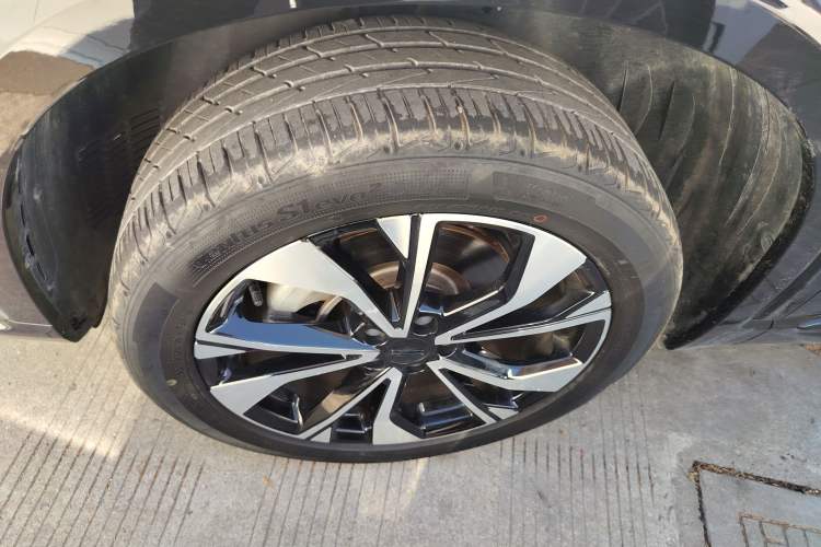 Used Geely Auto Monjaro S 2021 2.0TD DCT Two-Wheel Drive Lightning Edition Exterior 7