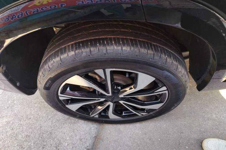 Used Geely Auto Monjaro S 2021 2.0TD DCT Two-Wheel Drive Lightning Edition Exterior 8