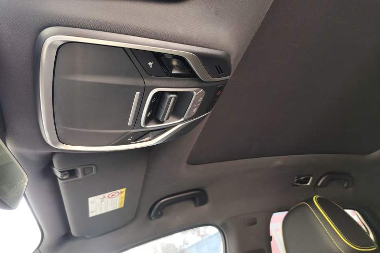 Used Geely Auto Monjaro S 2021 2.0TD DCT Two-Wheel Drive Lightning Edition Headliner