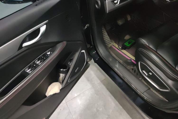 Used Geely Auto Monjaro S 2021 2.0TD DCT Two-Wheel Drive Lightning Edition Interior 3