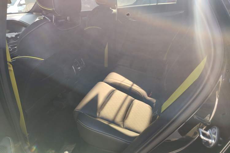 Used Geely Auto Monjaro S 2021 2.0TD DCT Two-Wheel Drive Lightning Edition Interior 4