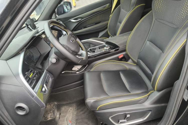 Used Geely Auto Monjaro S 2021 2.0TD Automatic Two-Wheel Drive Lightning Edition Left Front Seat