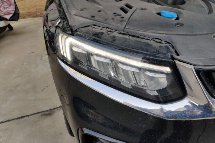 Used Geely Auto Monjaro S 2021 2.0TD DCT Two-Wheel Drive Lightning Edition Right Front Headlight