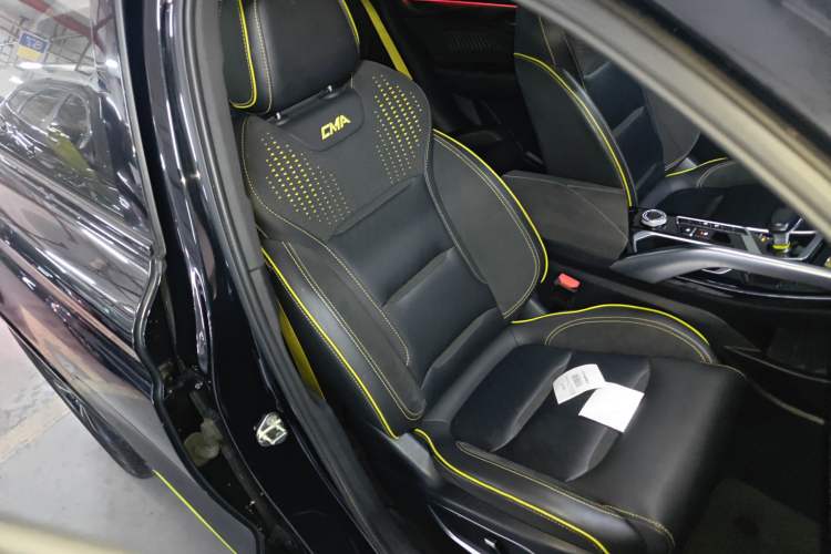 Used Geely Auto Monjaro S 2021 2.0TD DCT Two-Wheel Drive Lightning Edition Right Front Seat