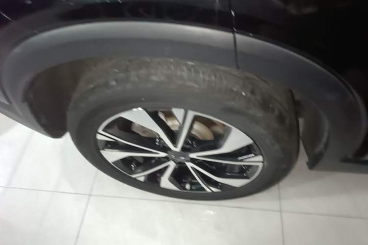 Used Geely Auto Monjaro S 2021 2.0TD DCT Two-Wheel Drive Lightning Edition Right Rear Wheel Hub