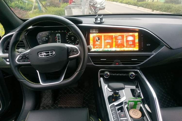 Used Geely Auto Monjaro S 2021 2.0TD Automatic Two-Wheel Drive Lightning Edition Steering Wheel