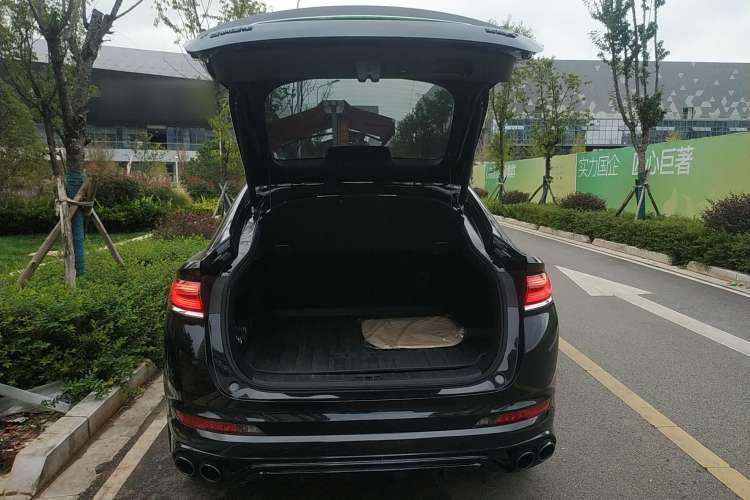 Used Geely Auto Monjaro S 2021 2.0TD Automatic Two-Wheel Drive Lightning Edition Trunk
