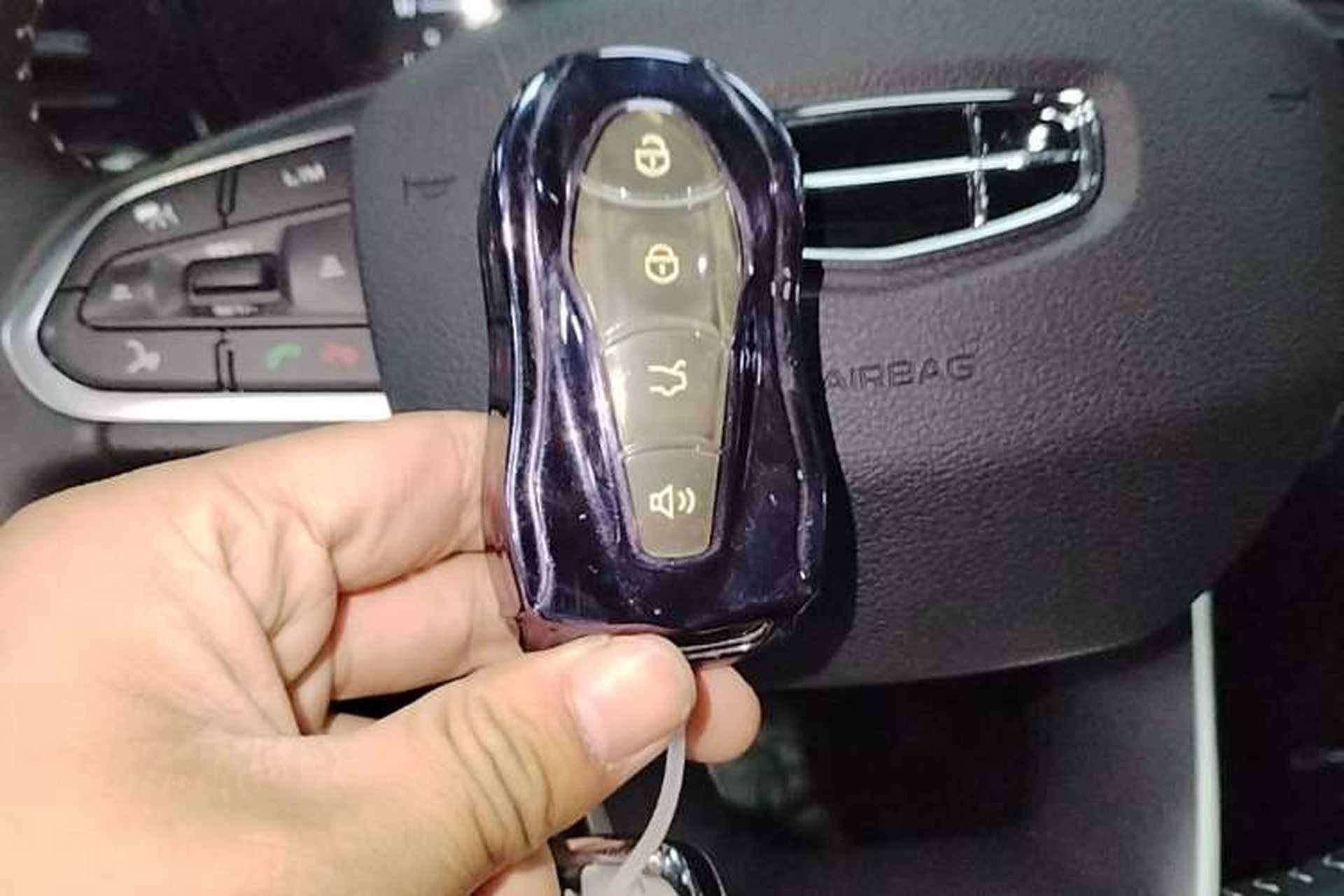 Used Geely Auto Monjaro S 2021 2.0TD Automatic Two-Wheel Drive Lightning Edition Vehicle Key