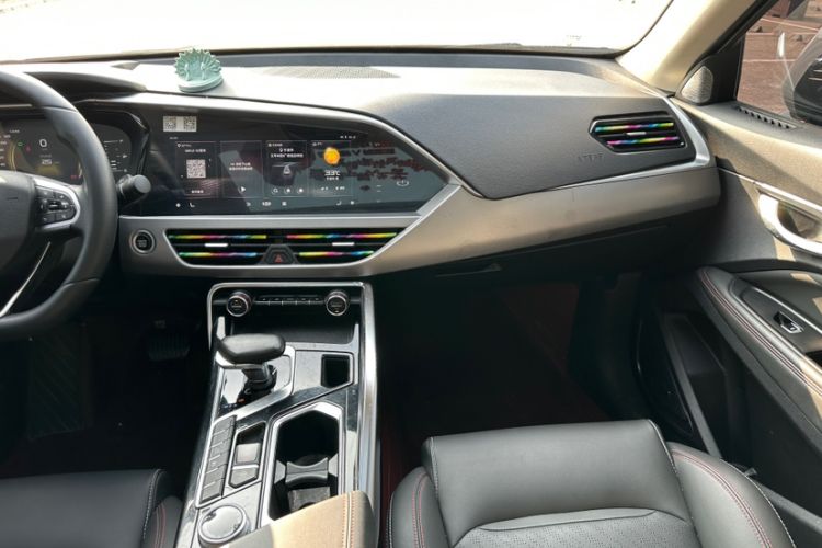 Used Geely Auto Monjaro S 2021 2.0TD DCT Two-Wheel Drive Lightning Edition Interior 3