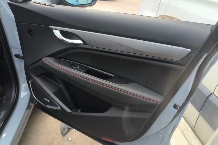 Used Geely Auto Monjaro S 2021 2.0TD DCT Two-Wheel Drive Lightning Edition Interior 5