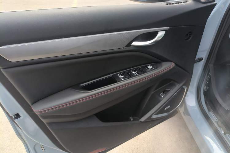 Used Geely Auto Monjaro S 2021 2.0TD DCT Two-Wheel Drive Lightning Edition Interior 7